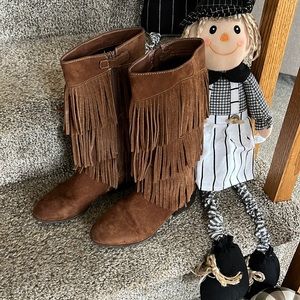 🤎 Abbey Minnie Brown Fringe Boots 🤎